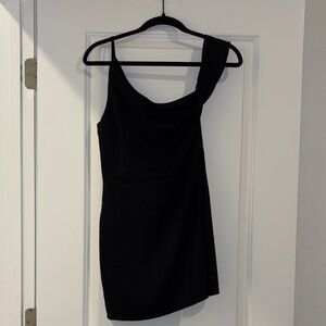Superdown Black off the shoulder mini Dress size S